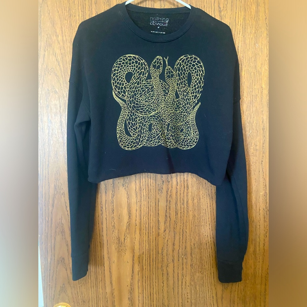 Woman’s crop sweater size medium